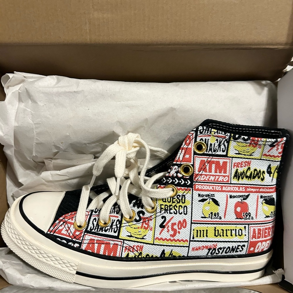 Converse Chuck 70 mi gente’ High Top Skate Sneakers - Picture 3 of 17
